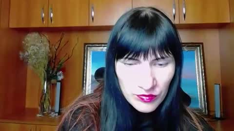 Rosalinda online show from February 20, 7:37 pm