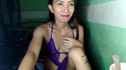 kim ash. DONT FORGET TO FOLLOW AND GIVE ME APPRECIATION online show from December 19, 3:19 pm