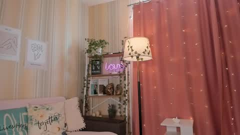 Winaria online show from April 17, 4:36 am