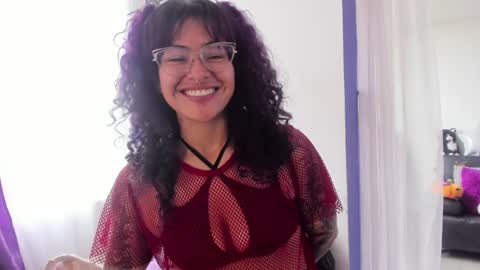     Luna Violeta  A r t i s t  online show from January 7, 7:49 pm