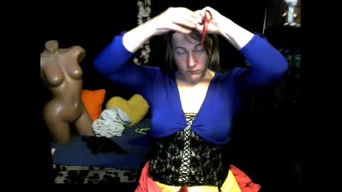 wleslymosw online show from October 31, 6:01 pm