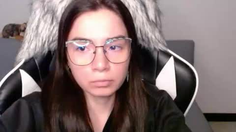 Alex online show from February 8, 2:37 am