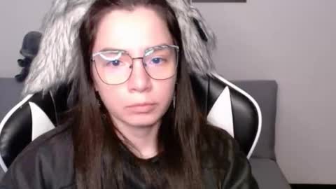 Alex online show from November 26, 4:24 am