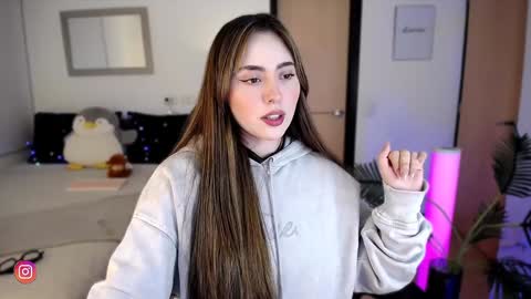   online show from December 4, 2:42 am