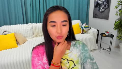 dudetta Kim online show from January 17, 2:39 pm