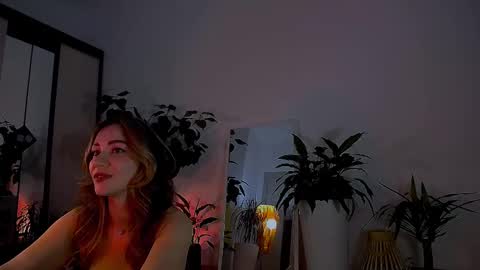 worldsbaby online show from December 8, 10:36 pm