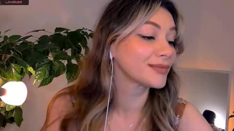 worldsbaby online show from November 12, 12:19 am