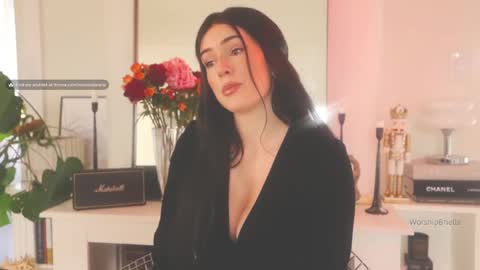 Brielle online show from December 3, 10:51 pm