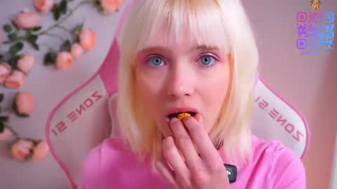 wow_angel online show from June 14, 8:15 am