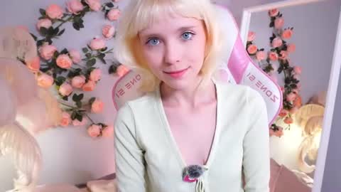 wow_angel online show from July 1, 6:35 am