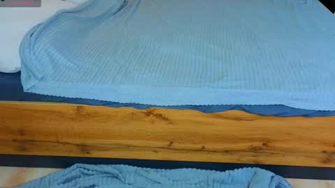 Emily online show from November 28, 9:12 am