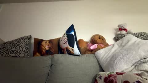 Mariah  online show from October 8, 6:07 am