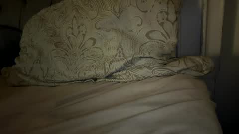 Mariah  online show from November 29, 5:00 am