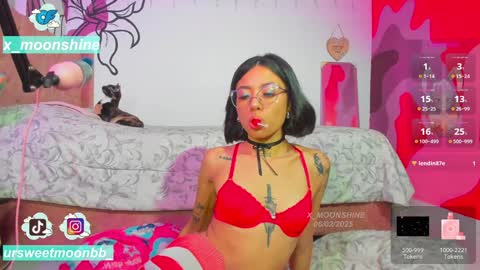     s  s      s   online show from February 6, 11:48 pm