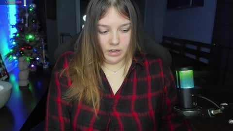 LOVE NERDS ONLY online show from January 5, 11:01 pm