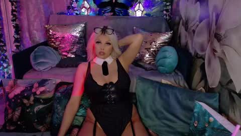 sooo hey im Sperm Mystik from Fuckistan i want you full my all holes bcs i have penis fever online show from February 13, 8:45 pm