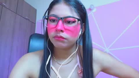 XALLYSONX online show from March 27, 11:55 am