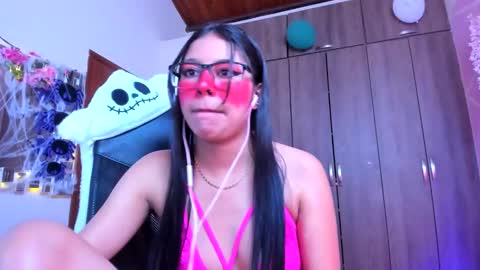 XALLYSONX online show from October 20, 1:14 pm