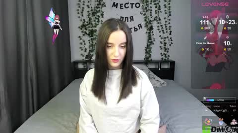 Lola online show from November 12, 6:50 pm