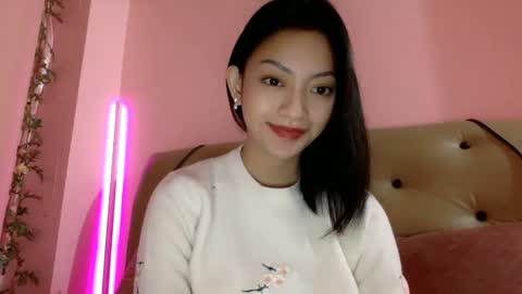 Sachi Cy online show from February 1, 1:09 pm