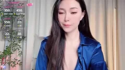 XI online show from October 18, 12:30 pm