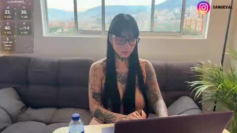 xisisxx online show from September 12, 10:39 pm