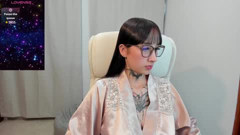 xisisxx online show from January 28, 10:12 pm