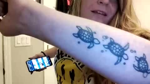 xkittymeowz online show from November 18, 8:04 am