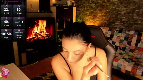 Lara online show from March 7, 9:17 pm