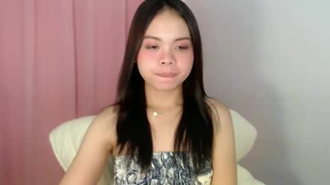 nathalie online show from April 14, 6:35 am