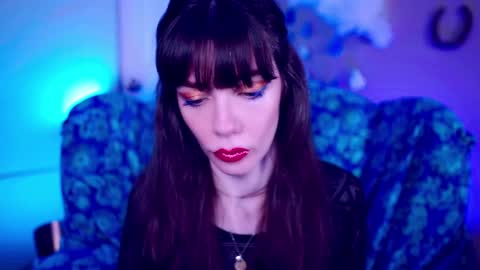 Bella Bondai online show from October 2, 3:55 am