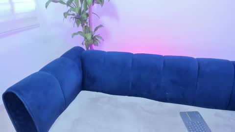 xoxo_angel online show from October 16, 2:09 pm