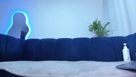 xoxo_angel online show from February 22, 3:10 pm