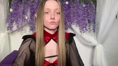 LoveAnastasia online show from July 28, 4:05 pm