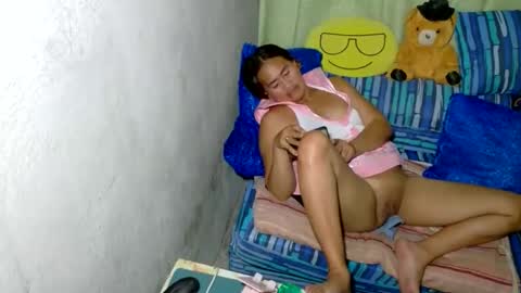 xxloveheart online show from March 8, 2:04 am