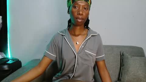 xxsexytalia28 online show from October 22, 10:09 am