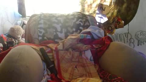   LILI  online show from December 15, 12:06 pm