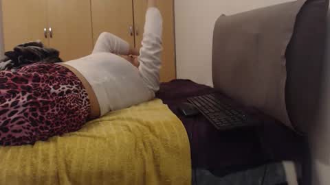 Ayanda online show from October 14, 2:30 pm