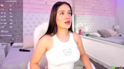 Yakeline online show from January 14, 3:04 pm