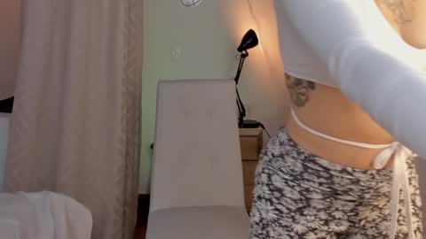 YANDRA CELIS online show from January 16, 3:23 am