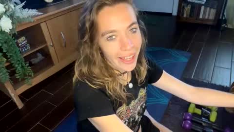 yanyanpixie online show from January 15, 6:25 pm