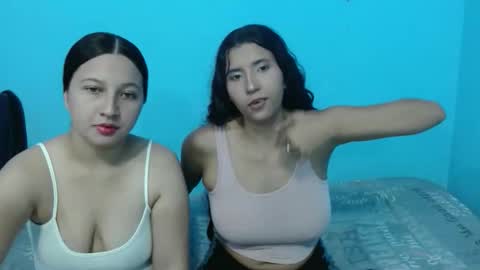 yara_breeze online show from May 2, 7:28 pm