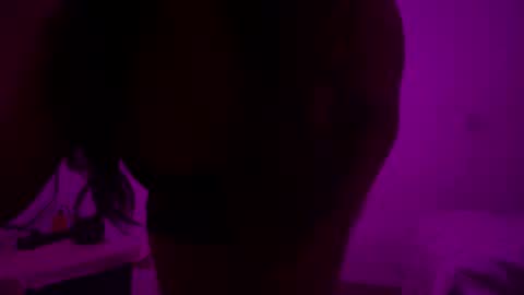 Cinnamon skin online show from October 3, 4:39 am