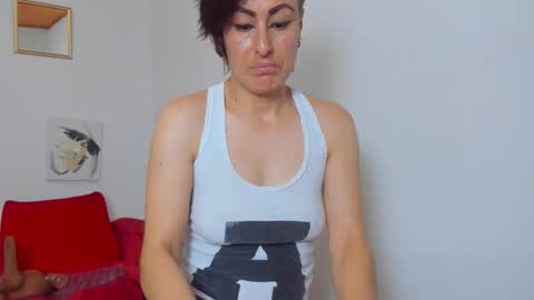 Yasemin online show from November 12, 10:57 am