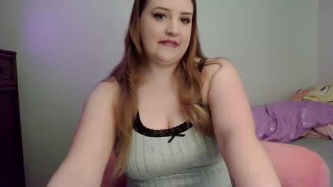 yasmindoll98 online show from February 20, 1:26 am