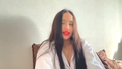 Yasmin online show from May 6, 12:53 pm