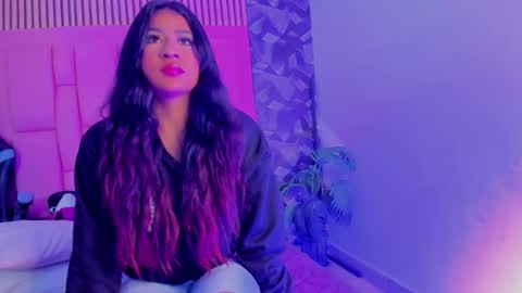 yaya online show from January 8, 11:36 am