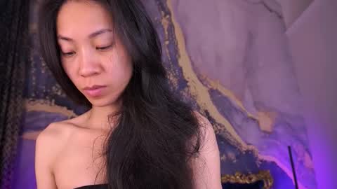 yennstar online show from September 12, 7:43 pm