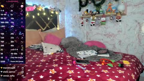 lucy online show from December 18, 4:09 am