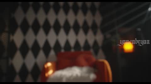 ynnenbrynn online show from February 28, 7:08 am